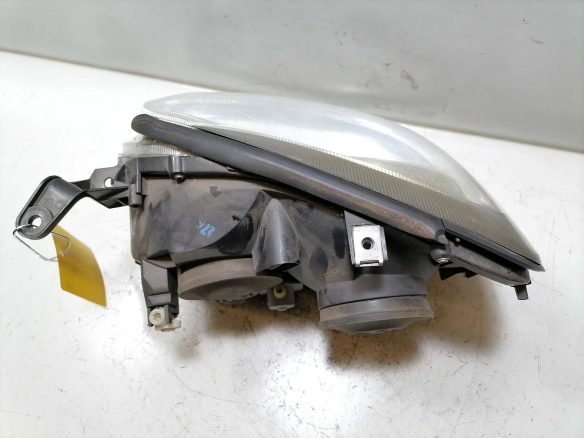 Nissan Almera Tino original Scheinwerfer vorn rechts Halogen Bj.2003